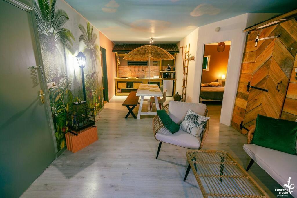 Appartement La Cabane Du Jardin Troyes Exterior photo